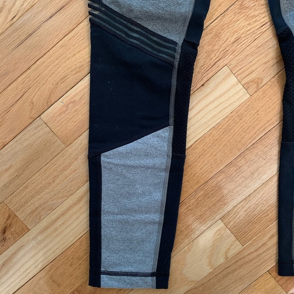 Lolë Activewear Leggings size small - Picture 5 of 6